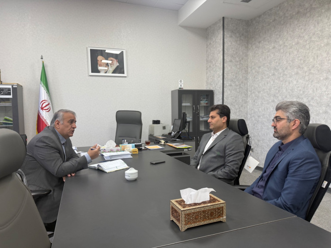 نشست تخصصی معاونین پارک فاوا با مدیرکل سرمایه‌گذاری استانداری البرز برای شکوفایی اکوسیستم دانش‌بنیان